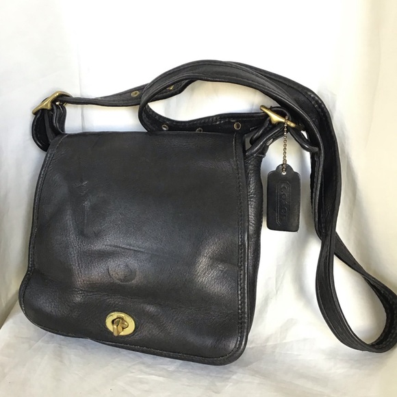 Coach Handbags - Vintage Coach Leather Turn-lock Flap Crossbody Bag